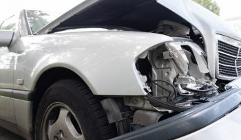 Totalschaden: Wann Sie Ihr Auto noch reparieren lassen dürfen und wie der Restwert ermittelt wird.